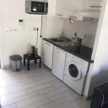 Meuble. Proche Et Centre Appartement